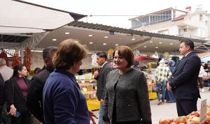 Başkan Hatice Gençay’dan, Pazar Esnafına Bayram Öncesi Ziyaret