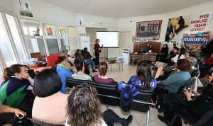 İzmir Büyükşehir Belediyesi’nden Kadınlara Sağlık Eğitimi