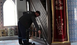 Kartepe’de Camilerde Bayram Mesaisi